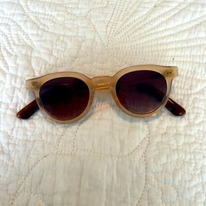 Tom’s Sunglasses Fin